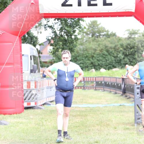 21.06.2026 - 29. Vierlanden-Triathlon Andreas Tolksdorf http://msf.ph/oto/9894240 21.06.2026 14:41:28 Ziel 836, 836 meine-sportfotos.de