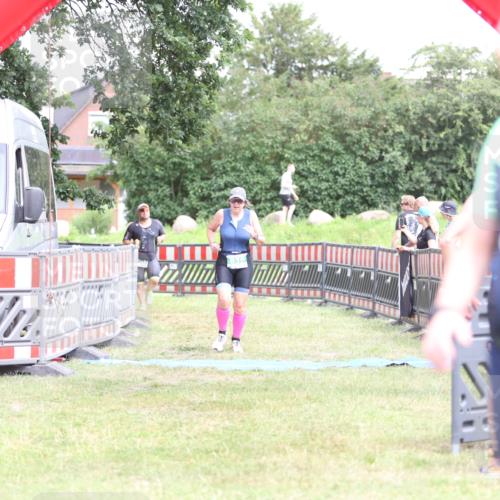 21.06.2026 - 29. Vierlanden-Triathlon Andreas Tolksdorf http://msf.ph/oto/9894243 21.06.2026 14:41:35 Ziel 836, 1202, 836, 1202 meine-sportfotos.de