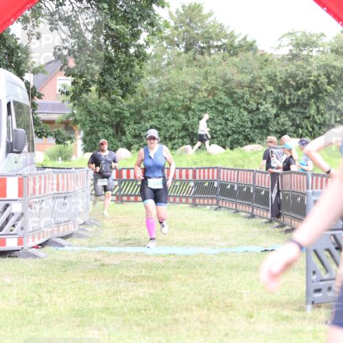 21.06.2026 - 29. Vierlanden-Triathlon Andreas Tolksdorf http://msf.ph/oto/9894249 21.06.2026 14:41:35 Ziel 836, 1202, 836, 1202 meine-sportfotos.de
