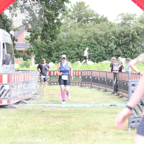 21.06.2026 - 29. Vierlanden-Triathlon Andreas Tolksdorf http://msf.ph/oto/9894250 21.06.2026 14:41:35 Ziel 836, 1202, 836, 1202 meine-sportfotos.de