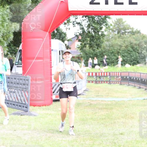 21.06.2026 - 29. Vierlanden-Triathlon Andreas Tolksdorf http://msf.ph/oto/9894297 21.06.2026 14:42:52 Ziel  meine-sportfotos.de