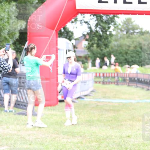 21.06.2026 - 29. Vierlanden-Triathlon Andreas Tolksdorf http://msf.ph/oto/9894301 21.06.2026 14:44:30 Ziel 270, 270 meine-sportfotos.de