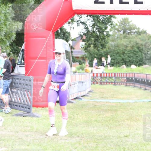 21.06.2026 - 29. Vierlanden-Triathlon Andreas Tolksdorf http://msf.ph/oto/9894303 21.06.2026 14:44:33 Ziel  meine-sportfotos.de