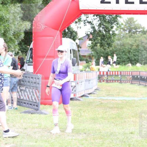 21.06.2026 - 29. Vierlanden-Triathlon Andreas Tolksdorf http://msf.ph/oto/9894307 21.06.2026 14:44:33 Ziel  meine-sportfotos.de