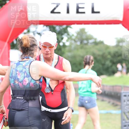21.06.2026 - 29. Vierlanden-Triathlon Andreas Tolksdorf http://msf.ph/oto/9894348 21.06.2026 14:46:37 Ziel  meine-sportfotos.de