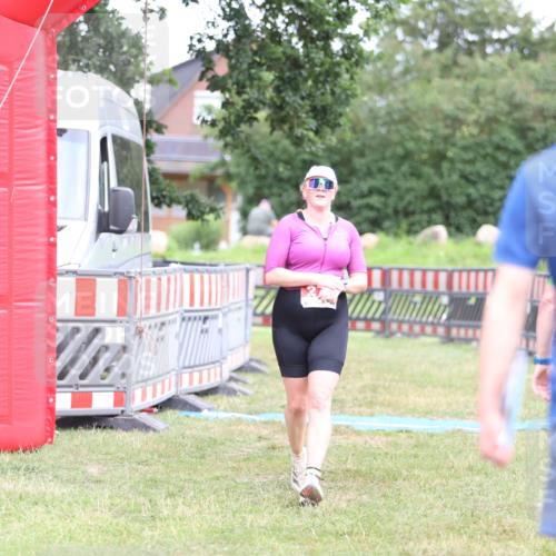 21.06.2026 - 29. Vierlanden-Triathlon Andreas Tolksdorf http://msf.ph/oto/9894371 21.06.2026 14:47:14 Ziel 276, 1208, 276, 1208 meine-sportfotos.de
