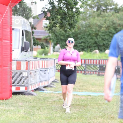 21.06.2026 - 29. Vierlanden-Triathlon Andreas Tolksdorf http://msf.ph/oto/9894372 21.06.2026 14:47:14 Ziel 276, 1208, 276, 1208 meine-sportfotos.de