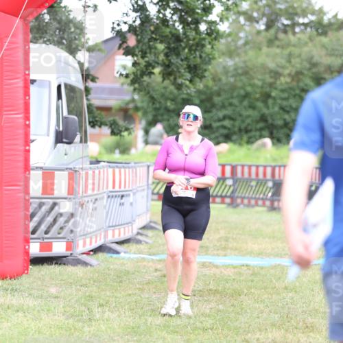 21.06.2026 - 29. Vierlanden-Triathlon Andreas Tolksdorf http://msf.ph/oto/9894376 21.06.2026 14:47:14 Ziel 276, 1208, 276, 1208 meine-sportfotos.de