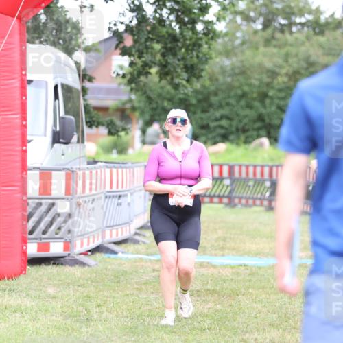 21.06.2026 - 29. Vierlanden-Triathlon Andreas Tolksdorf http://msf.ph/oto/9894383 21.06.2026 14:47:14 Ziel 276, 1208, 276, 1208 meine-sportfotos.de