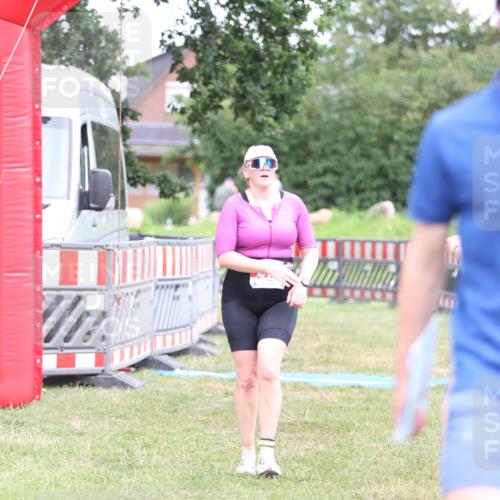 21.06.2026 - 29. Vierlanden-Triathlon Andreas Tolksdorf http://msf.ph/oto/9894385 21.06.2026 14:47:14 Ziel 276, 1208, 276, 1208 meine-sportfotos.de