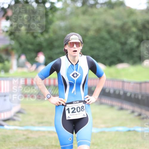 21.06.2026 - 29. Vierlanden-Triathlon Andreas Tolksdorf http://msf.ph/oto/9894402 21.06.2026 14:47:31 Ziel  meine-sportfotos.de