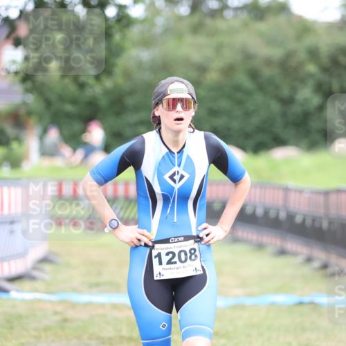 21.06.2026 - 29. Vierlanden-Triathlon Andreas Tolksdorf http://msf.ph/oto/9894404 21.06.2026 14:47:32 Ziel  meine-sportfotos.de