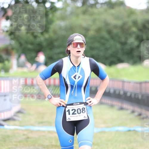 21.06.2026 - 29. Vierlanden-Triathlon Andreas Tolksdorf http://msf.ph/oto/9894405 21.06.2026 14:47:32 Ziel  meine-sportfotos.de