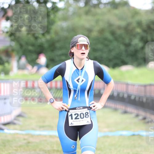 21.06.2026 - 29. Vierlanden-Triathlon Andreas Tolksdorf http://msf.ph/oto/9894406 21.06.2026 14:47:32 Ziel  meine-sportfotos.de