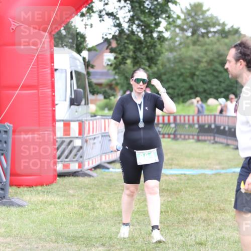 21.06.2026 - 29. Vierlanden-Triathlon Andreas Tolksdorf http://msf.ph/oto/9894439 21.06.2026 14:50:17 Ziel  meine-sportfotos.de