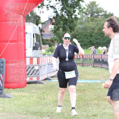 21.06.2026 - 29. Vierlanden-Triathlon Andreas Tolksdorf http://msf.ph/oto/9894440 21.06.2026 14:50:17 Ziel  meine-sportfotos.de