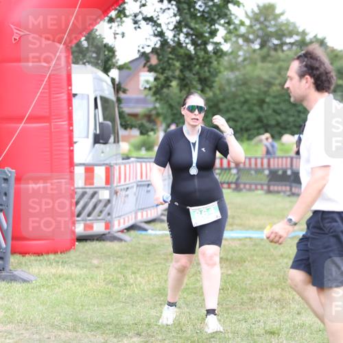 21.06.2026 - 29. Vierlanden-Triathlon Andreas Tolksdorf http://msf.ph/oto/9894441 21.06.2026 14:50:17 Ziel  meine-sportfotos.de