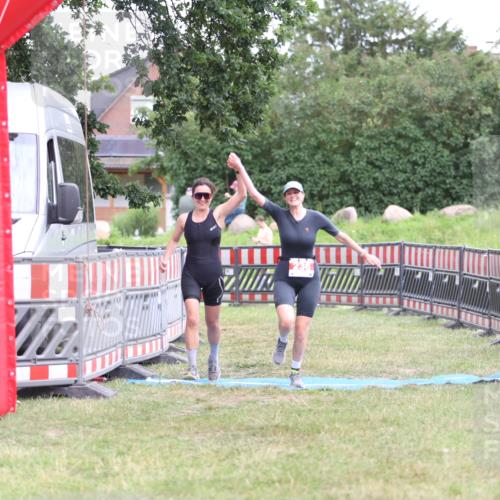 21.06.2026 - 29. Vierlanden-Triathlon Andreas Tolksdorf http://msf.ph/oto/9894444 21.06.2026 14:50:49 Ziel 236, 236 meine-sportfotos.de