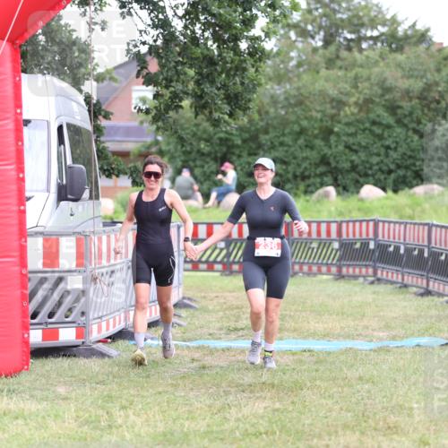 21.06.2026 - 29. Vierlanden-Triathlon Andreas Tolksdorf http://msf.ph/oto/9894457 21.06.2026 14:50:49 Ziel 236, 236 meine-sportfotos.de
