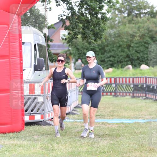 21.06.2026 - 29. Vierlanden-Triathlon Andreas Tolksdorf http://msf.ph/oto/9894464 21.06.2026 14:50:50 Ziel 236, 236 meine-sportfotos.de