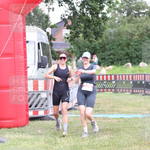 21.06.2026 - 29. Vierlanden-Triathlon Andreas Tolksdorf http://msf.ph/oto/9894469 21.06.2026 14:50:51 Ziel 236, 236 meine-sportfotos.de