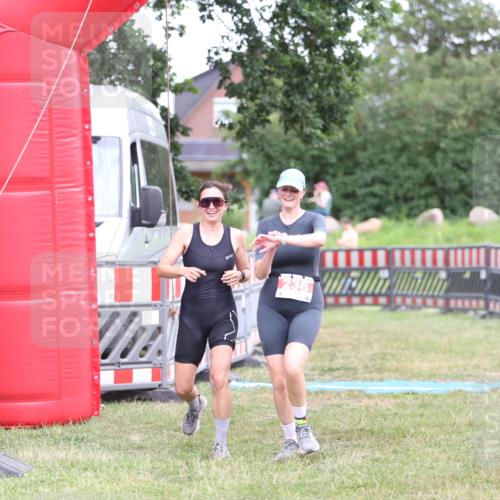 21.06.2026 - 29. Vierlanden-Triathlon Andreas Tolksdorf http://msf.ph/oto/9894470 21.06.2026 14:50:51 Ziel 236, 236 meine-sportfotos.de