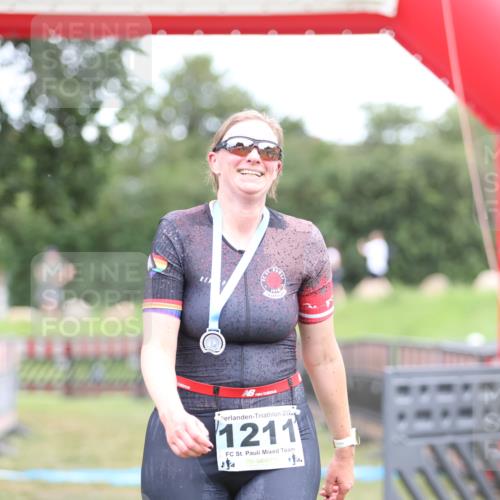 21.06.2026 - 29. Vierlanden-Triathlon Andreas Tolksdorf http://msf.ph/oto/9894487 21.06.2026 14:55:46 Ziel  meine-sportfotos.de