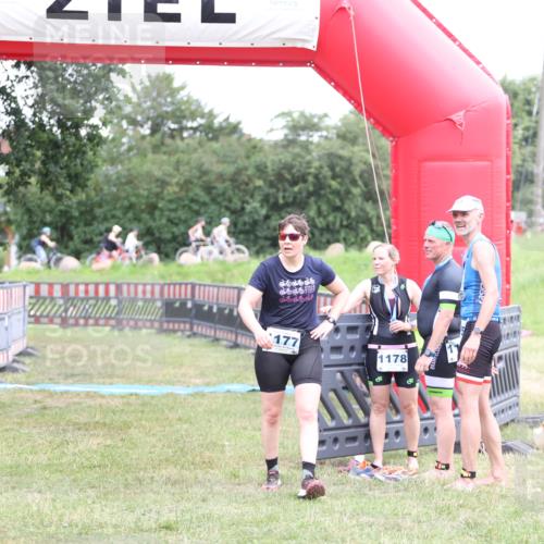 21.06.2026 - 29. Vierlanden-Triathlon Andreas Tolksdorf http://msf.ph/oto/9894491 21.06.2026 14:57:17 Ziel  meine-sportfotos.de