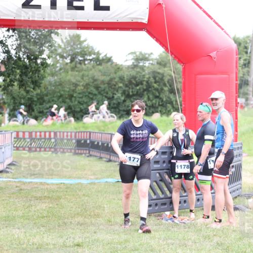 21.06.2026 - 29. Vierlanden-Triathlon Andreas Tolksdorf http://msf.ph/oto/9894492 21.06.2026 14:57:17 Ziel  meine-sportfotos.de