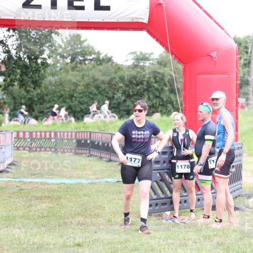 21.06.2026 - 29. Vierlanden-Triathlon Andreas Tolksdorf http://msf.ph/oto/9894493 21.06.2026 14:57:17 Ziel  meine-sportfotos.de