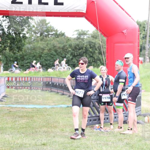 21.06.2026 - 29. Vierlanden-Triathlon Andreas Tolksdorf http://msf.ph/oto/9894501 21.06.2026 14:57:17 Ziel  meine-sportfotos.de