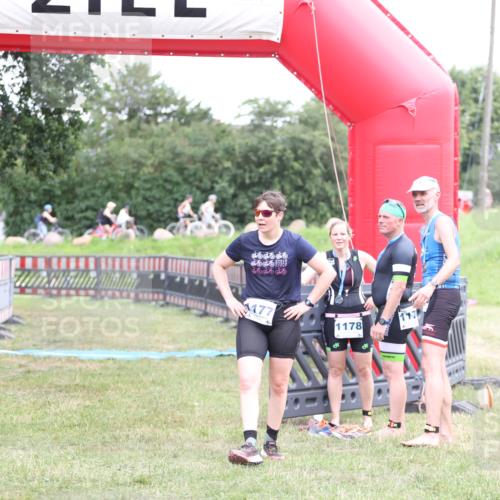 21.06.2026 - 29. Vierlanden-Triathlon Andreas Tolksdorf http://msf.ph/oto/9894502 21.06.2026 14:57:17 Ziel  meine-sportfotos.de