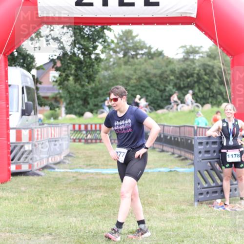 21.06.2026 - 29. Vierlanden-Triathlon Andreas Tolksdorf http://msf.ph/oto/9894510 21.06.2026 14:57:19 Ziel  meine-sportfotos.de