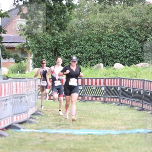 21.06.2026 - 29. Vierlanden-Triathlon Andreas Tolksdorf http://msf.ph/oto/9894549 21.06.2026 15:05:03 Ziel 255, 1245, 1246, 255, 1245, 1246 meine-sportfotos.de