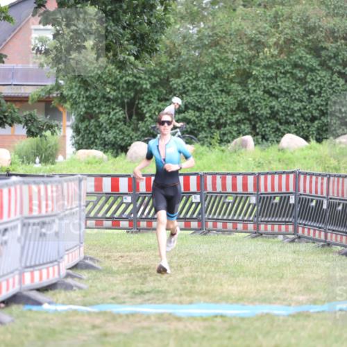 21.06.2026 - 29. Vierlanden-Triathlon Andreas Tolksdorf http://msf.ph/oto/9894584 21.06.2026 15:05:31 Ziel 1252, 1252 meine-sportfotos.de