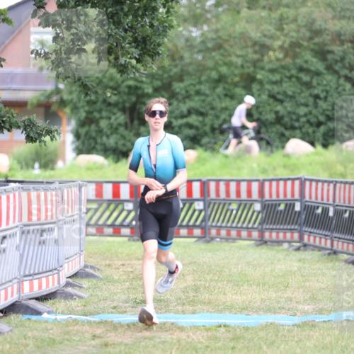 21.06.2026 - 29. Vierlanden-Triathlon Andreas Tolksdorf http://msf.ph/oto/9894598 21.06.2026 15:05:32 Ziel 1252, 1252 meine-sportfotos.de