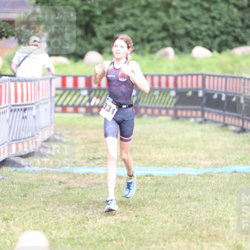 21.06.2026 - 29. Vierlanden-Triathlon Andreas Tolksdorf http://msf.ph/oto/9894632 21.06.2026 15:06:46 Ziel 1331, 1331 meine-sportfotos.de