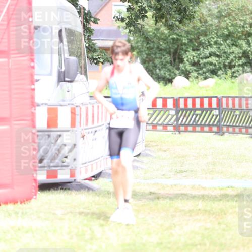 21.06.2026 - 29. Vierlanden-Triathlon Andreas Tolksdorf http://msf.ph/oto/9894642 21.06.2026 15:07:07 Ziel 1247, 1247 meine-sportfotos.de