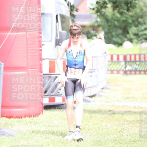 21.06.2026 - 29. Vierlanden-Triathlon Andreas Tolksdorf http://msf.ph/oto/9894644 21.06.2026 15:07:08 Ziel 1247, 1247 meine-sportfotos.de