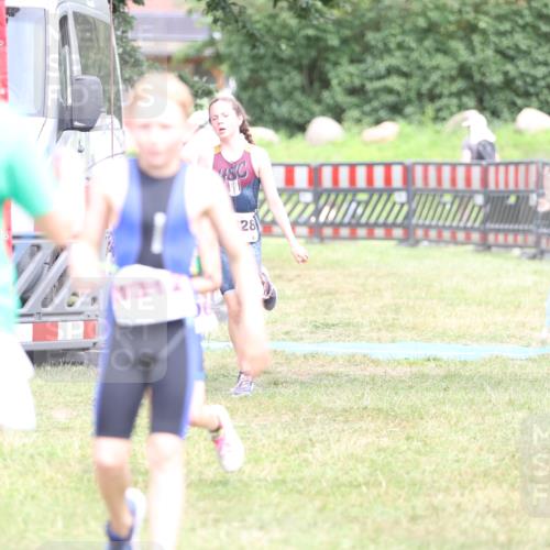 21.06.2026 - 29. Vierlanden-Triathlon Andreas Tolksdorf http://msf.ph/oto/9894673 21.06.2026 15:07:21 Ziel 1251, 1296, 1312, 1328, 1251, 1296, 1312, 1328 meine-sportfotos.de