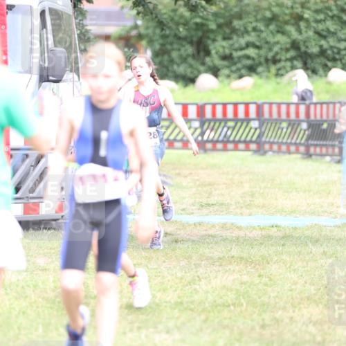 21.06.2026 - 29. Vierlanden-Triathlon Andreas Tolksdorf http://msf.ph/oto/9894674 21.06.2026 15:07:21 Ziel 1251, 1296, 1312, 1328, 1251, 1296, 1312, 1328 meine-sportfotos.de