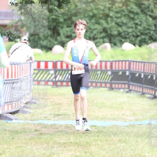 21.06.2026 - 29. Vierlanden-Triathlon Andreas Tolksdorf http://msf.ph/oto/9894696 21.06.2026 15:07:29 Ziel 1251, 1330, 1251, 1330 meine-sportfotos.de