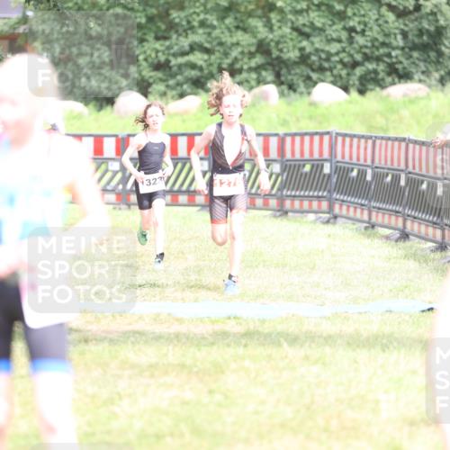 21.06.2026 - 29. Vierlanden-Triathlon Andreas Tolksdorf http://msf.ph/oto/9894715 21.06.2026 15:07:40 Ziel 1272, 1276, 1313, 1330, 1333, 1272, 1276, 1313, 1330, 1333 meine-sportfotos.de