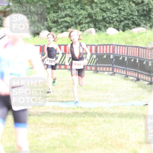 21.06.2026 - 29. Vierlanden-Triathlon Andreas Tolksdorf http://msf.ph/oto/9894721 21.06.2026 15:07:40 Ziel 1272, 1276, 1313, 1330, 1333, 1272, 1276, 1313, 1330, 1333 meine-sportfotos.de
