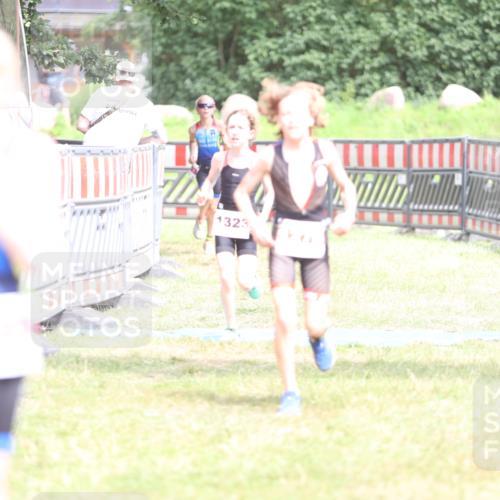21.06.2026 - 29. Vierlanden-Triathlon Andreas Tolksdorf http://msf.ph/oto/9894732 21.06.2026 15:07:41 Ziel 1272, 1276, 1284, 1313, 1330, 1333, 1272, 1276, 1284, 1313, 1330, 1333 meine-sportfotos.de