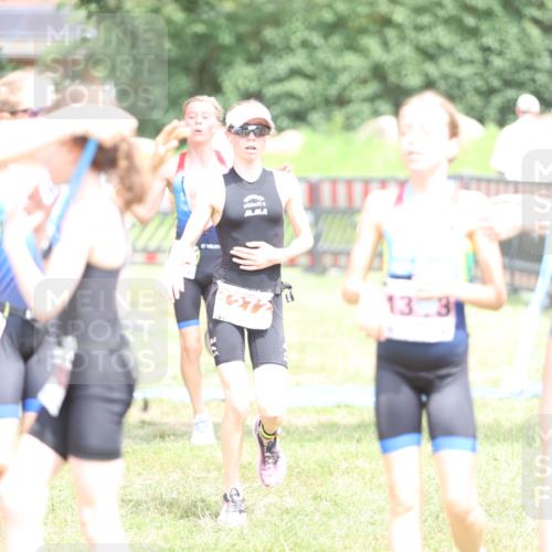 21.06.2026 - 29. Vierlanden-Triathlon Andreas Tolksdorf http://msf.ph/oto/9894755 21.06.2026 15:07:50 Ziel 1272, 1284, 1313, 1333, 1272, 1284, 1313, 1333 meine-sportfotos.de