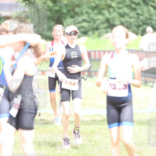 21.06.2026 - 29. Vierlanden-Triathlon Andreas Tolksdorf http://msf.ph/oto/9894756 21.06.2026 15:07:50 Ziel 1272, 1284, 1313, 1333, 1272, 1284, 1313, 1333 meine-sportfotos.de