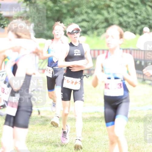 21.06.2026 - 29. Vierlanden-Triathlon Andreas Tolksdorf http://msf.ph/oto/9894759 21.06.2026 15:07:50 Ziel 1272, 1284, 1313, 1333, 1272, 1284, 1313, 1333 meine-sportfotos.de