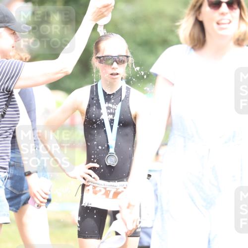 21.06.2026 - 29. Vierlanden-Triathlon Andreas Tolksdorf http://msf.ph/oto/9894770 21.06.2026 15:08:02 Ziel 1289, 1289 meine-sportfotos.de
