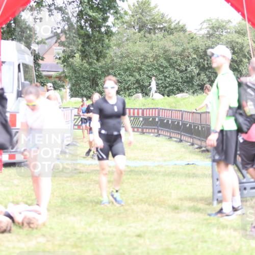 21.06.2026 - 29. Vierlanden-Triathlon Andreas Tolksdorf http://msf.ph/oto/9894794 21.06.2026 15:08:50 Ziel 1231, 1254, 1265, 1297, 1231, 1254, 1265, 1297 meine-sportfotos.de